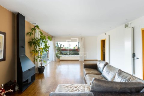 Villa pārdošanā Cabrils, Barcelona, Spānijā 4 istabas, 376 m2 Nr. 168913 - attēls 6