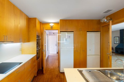 Villa pārdošanā Cabrils, Barcelona, Spānijā 4 istabas, 376 m2 Nr. 168913 - attēls 13