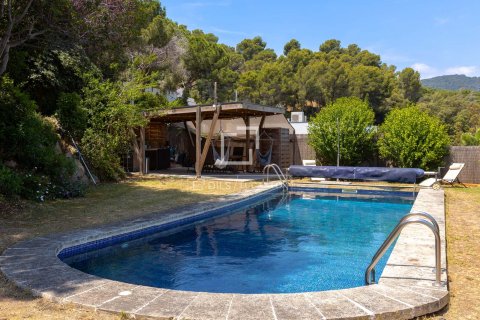 Villa pārdošanā Cabrils, Barcelona, Spānijā 4 istabas, 376 m2 Nr. 168913 - attēls 3