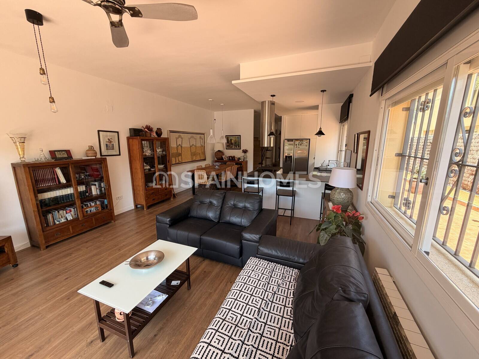 Villa i Sitges, Barcelona, Spanien 4 sovrum, 250 kvm. Nr. 166852