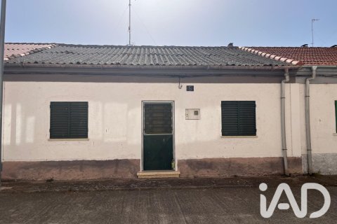 Сasa en Ciudad Rodrigo, Salamanca, España 4 dormitorios, 88 m2 No. 187843
