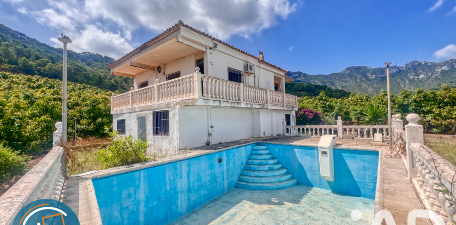 Сasa en Llaurí, València, España 5 dormitorios, 223 m2 No. 187846