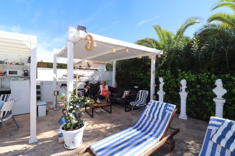 Villa for sale in Hondon De Las Nieves, Alicante, Spain 2 bedrooms, 101 sq.m. No. 140310 - photo 14