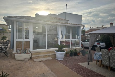Villa for sale in Hondon De Las Nieves, Alicante, Spain 2 bedrooms, 101 sq.m. No. 140310 - photo 8