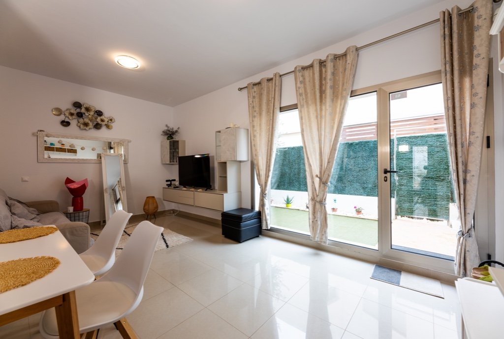 Villetta a schiera a Punta Prima, Alicante, Spagna 3 camere da letto, 107 mq. N° 145297