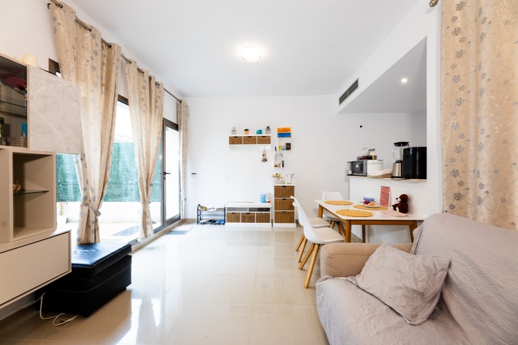 Villetta a schiera a Punta Prima, Alicante, Spagna 3 camere da letto, 107 mq. N° 145297