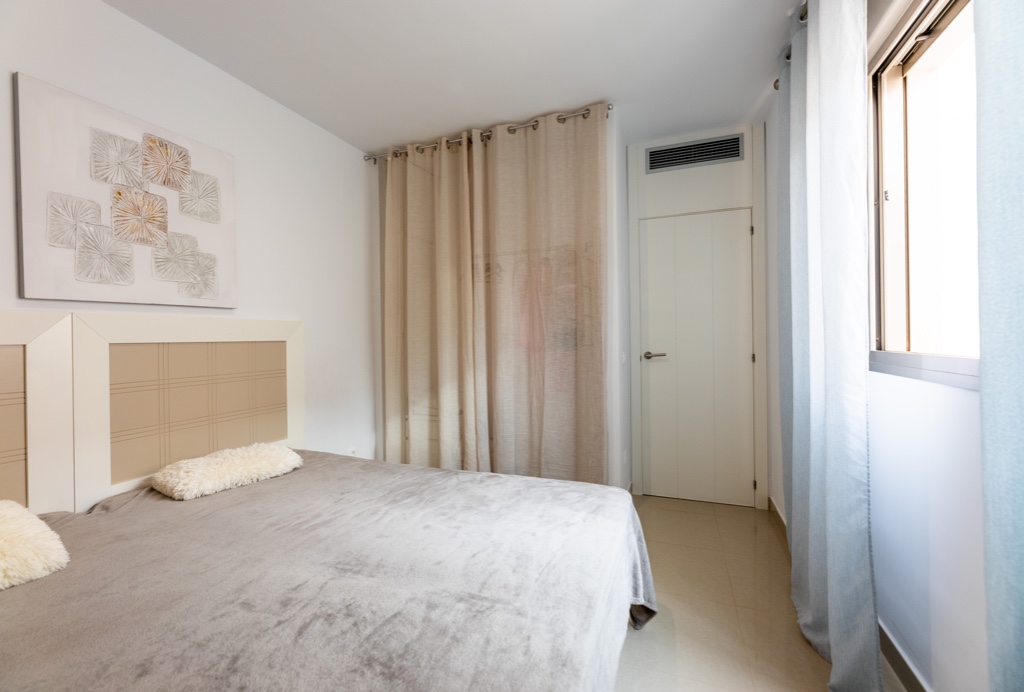 Villetta a schiera a Punta Prima, Alicante, Spagna 3 camere da letto, 107 mq. N° 145297