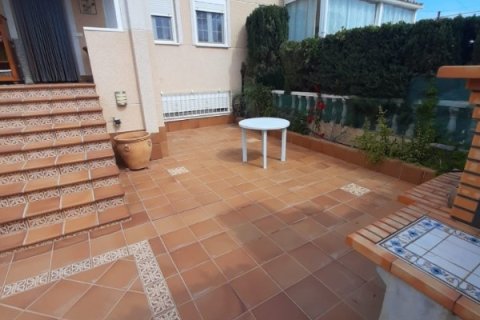 Townhouse for sale in La Mata, Alicante, Spain 5 bedrooms, 203 sq.m. No. 145292 - photo 19