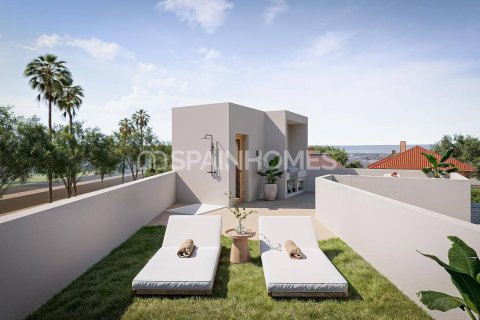 Villa en venta en Orihuela, Alicante, España 4 dormitorios, 115 m2 No. 166096 - foto 2