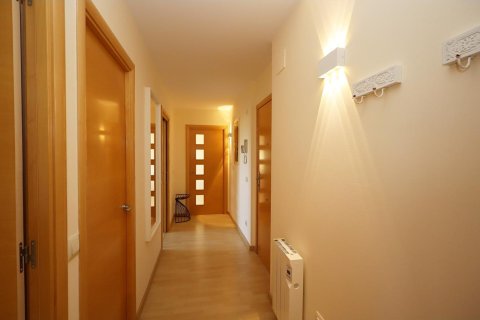 Lägenhet till salu i Lloret de Mar, Girona, Spanien 3 sovrum, 100 kvm. Nr. 140820 - foto 18