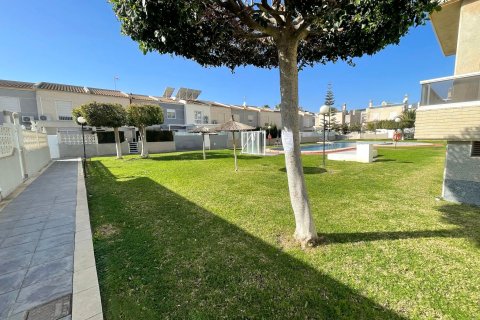 Apartamento en venta en Torrevieja, Alicante, España 3 dormitorios, 117 m2 No. 160695 - foto 12