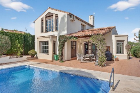 Villa i Javea, Alicante, Spanien 4 sovrum, 165 kvm. Nr. 154781