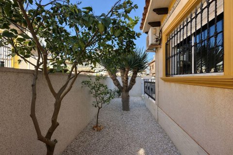 Сasa en venta en Torrevieja, Alicante, España 2 dormitorios, 65 m2 No. 154775 - foto 12