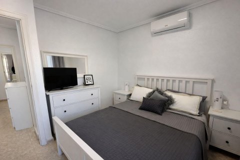 Сasa en venta en Torrevieja, Alicante, España 2 dormitorios, 65 m2 No. 154775 - foto 14