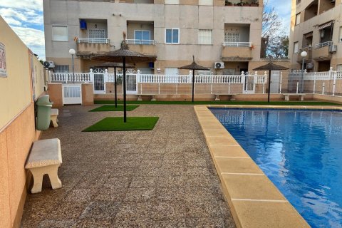 Penthäuser zum Verkauf in Torrevieja, Alicante, Spanien 2 Schlafzimmer, 65 m2 Nr. 154778 - Foto 3