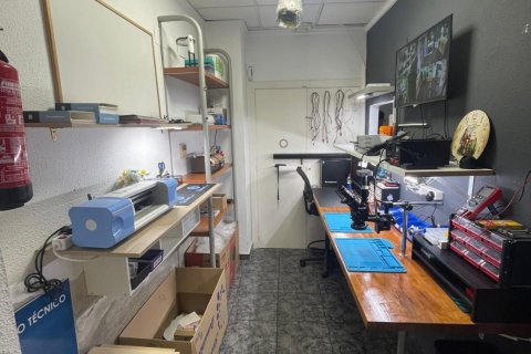 Kommersiell fastighet för uthyrning i Torrevieja, Alicante, Spanien 96 kvm. Nr. 154776 - foto 11