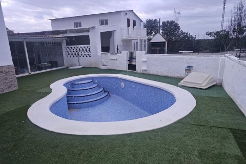 Villa i Cox, Alicante, Spanien 10 sovrum, 600 kvm. Nr. 154777