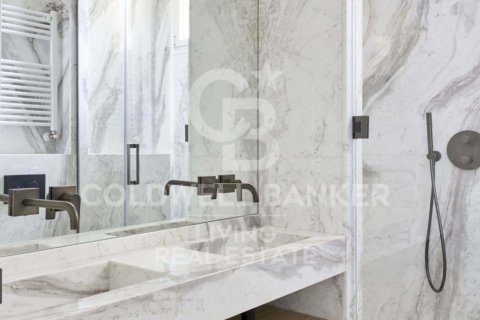 Apartamento en venta en Madrid, España 3 dormitorios, 247 m2 No. 157297 - foto 5