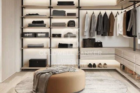 Apartamento en venta en Madrid, España 3 dormitorios, 250 m2 No. 157300 - foto 6