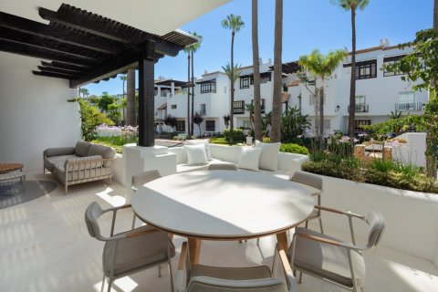 Apartament w Marbella, Malaga, Hiszpania 3 sypialnie, 138 mkw. nr 174134 – zdjęcie 4