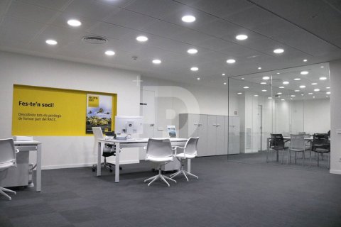 Office for sale in L'Eixample, Barcelona, Spain 697 sq.m. No. 151881 - photo 3
