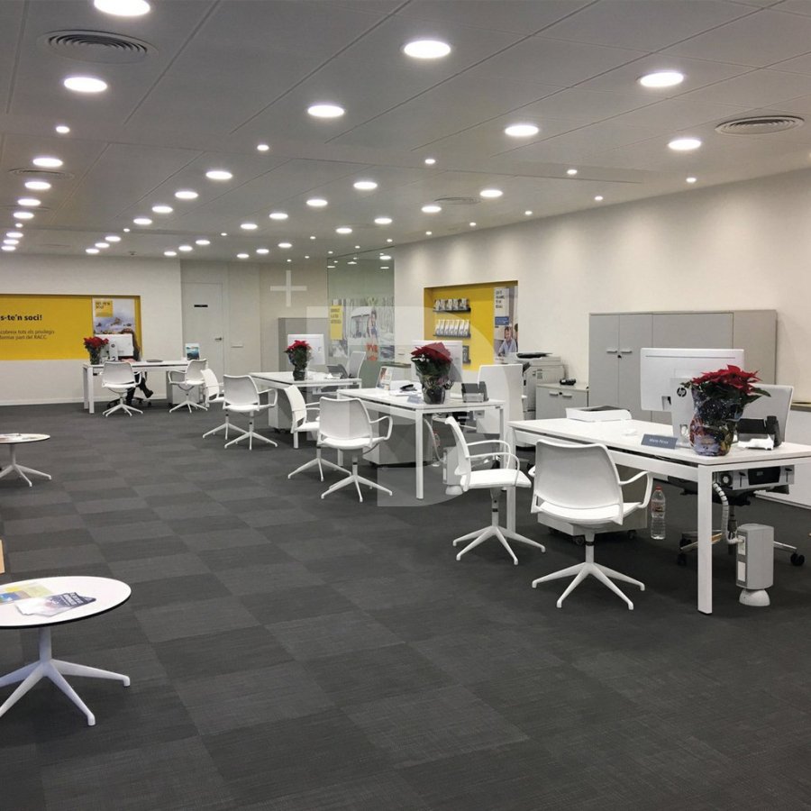 Oficina en L'Eixample, Barcelona, España 697 m2 No. 151881