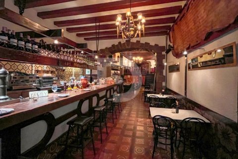 Продажа коммерческой недвижимости в Старый город, Барселона, Испания 190м2 №151879 - фото 3