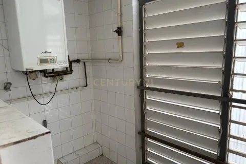 Appartamento in vendita a L'Hospitalet de Llobregat, Barcelona, Spagna 4 camere da letto, 111 mq. N° 191244 - foto 7