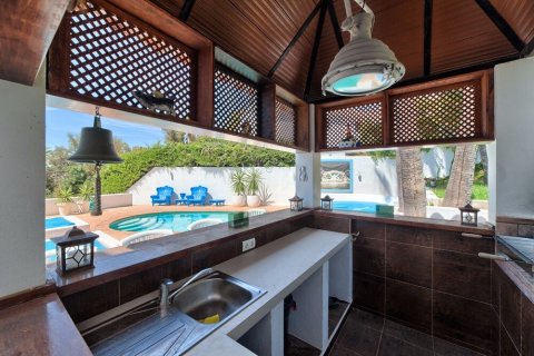 House for sale Malaga, Spain 5 bedrooms, 230 sq.m. No. 69593 - photo 7