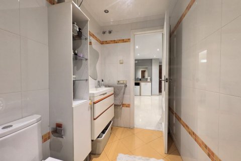 Wohnung zum Verkauf in Benidorm, Alicante, Spanien 3 Schlafzimmer, 120 m2 Nr. 140368 - Foto 12