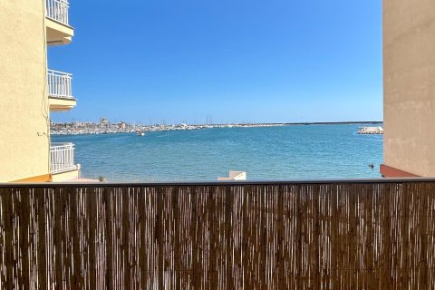 Huoneisto myytävänä Torrevieja, Alicante, Espanja, 2 makuuhuonetta, 77 m2 No. 133103 - kuva 2