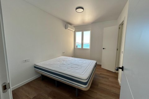 Huoneisto myytävänä Torrevieja, Alicante, Espanja, 2 makuuhuonetta, 77 m2 No. 133103 - kuva 26
