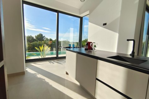Villa for sale Finestrat, Alicante, Spain 4 bedrooms, 197 sq.m. No. 133107 - photo 8