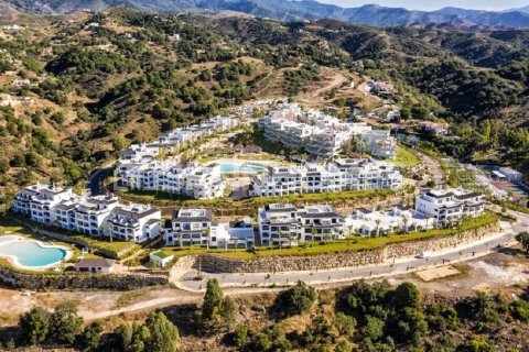 Apartment à vendre à Estepona, Malaga, Espagne, 3 chambres, 110 m2 No. 164657 - photo 17