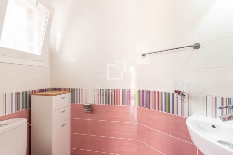 Huvila vuokrattavana Castelldefels, Barcelona, Espanja, 7 makuuhuonetta, 351 m2 No. 192875 - kuva 20