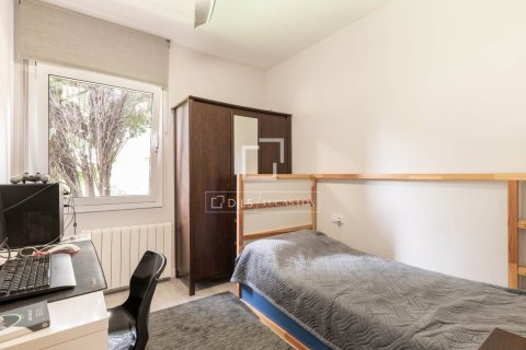 Huvila vuokrattavana Castelldefels, Barcelona, Espanja, 7 makuuhuonetta, 351 m2 No. 192875 - kuva 21