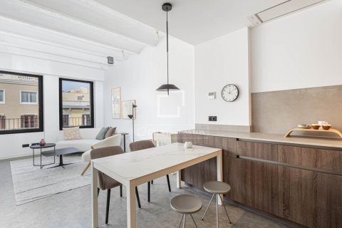 Apartment for sale in Barcelona, Spain 2 bedrooms, 95 sq.m. No. 192642 - photo 2