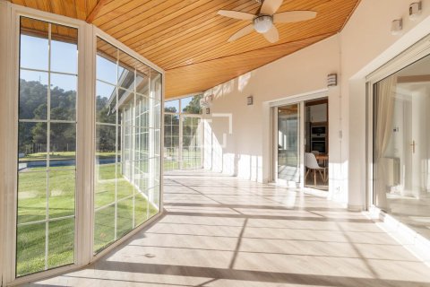 Huvila vuokrattavana Sant Cugat Del Valles, Barcelona, Espanja, 4 makuuhuonetta, 435 m2 No. 192876 - kuva 2