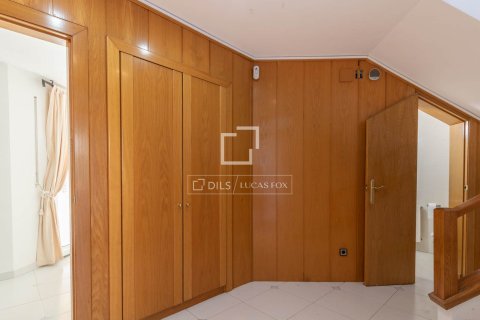 Huvila vuokrattavana Sant Cugat Del Valles, Barcelona, Espanja, 4 makuuhuonetta, 435 m2 No. 192876 - kuva 16