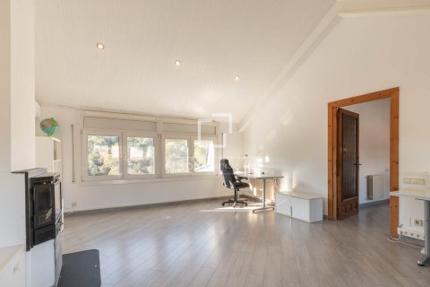 Huvila vuokrattavana Sant Cugat Del Valles, Barcelona, Espanja, 4 makuuhuonetta, 435 m2 No. 192876 - kuva 29