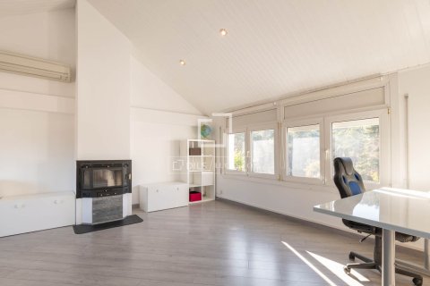 Huvila vuokrattavana Sant Cugat Del Valles, Barcelona, Espanja, 4 makuuhuonetta, 435 m2 No. 192876 - kuva 26