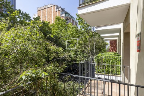 Huoneisto vuokrattavana Barcelona, Espanja, 2 makuuhuonetta, 79 m2 No. 192874 - kuva 5