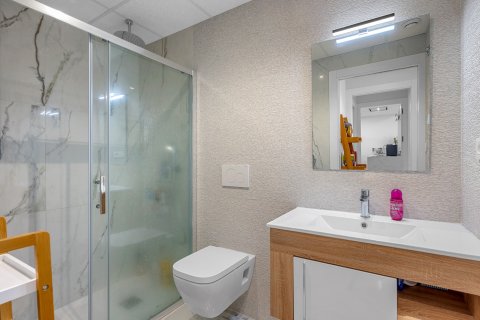 Apartamento en venta en Playa Flamenca II, Alicante, España 2 dormitorios, 75 m2 No. 190140 - foto 19