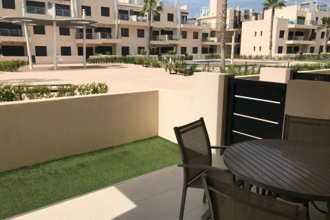 Apartamento en venta en Torre de la Horadada, Alicante, España 2 dormitorios, 61 m2 No. 190141 - foto 17