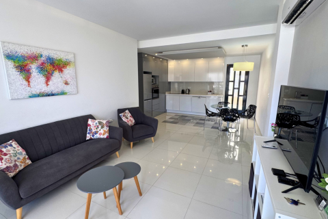 Apartamento en venta en Torre de la Horadada, Alicante, España 2 dormitorios, 61 m2 No. 190141 - foto 4