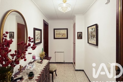 Dzīvoklis pārdošanā Calella, Barcelona, Spānijā 4 istabas, 127 m2 Nr. 172660 - attēls 3