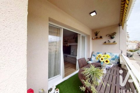 Dzīvoklis pārdošanā El Vendrell, Tarragona, Spānijā 3 istabas, 99 m2 Nr. 172659 - attēls 4