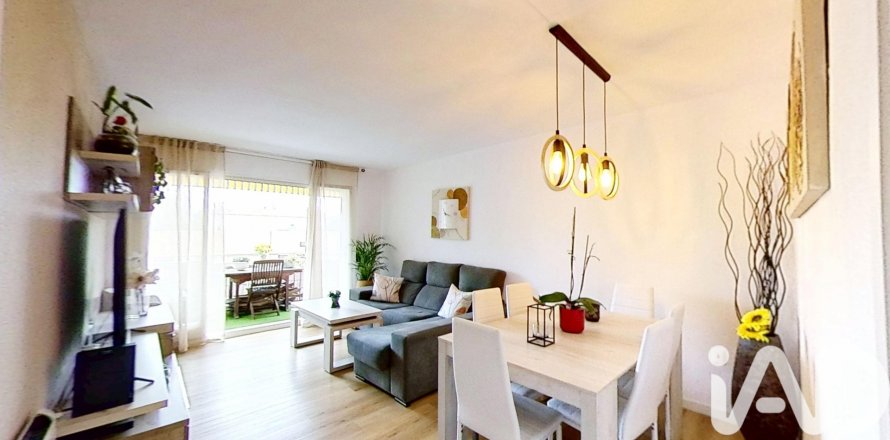 Dzīvoklis El Vendrell, Tarragona, Spānijā 3 istabas, 99 m2 Nr. 172659