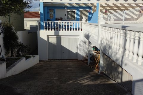 Townhouse for sale in Costur, Castellon, Spain 4 bedrooms, 201 sq.m. No. 172661 - photo 2