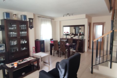 Townhouse for sale in Costur, Castellon, Spain 4 bedrooms, 201 sq.m. No. 172661 - photo 5